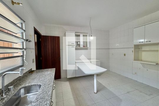Cozinha de casa de condomínio à venda com 3 quartos, 190m² em Vargem Grande, Rio de Janeiro