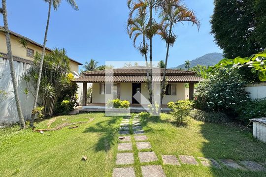 Área externa de casa de condomínio à venda com 3 quartos, 190m² em Vargem Grande, Rio de Janeiro