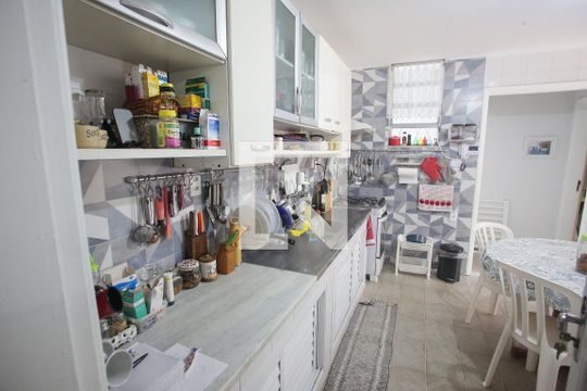 Cozinha de casa à venda com 4 quartos, 564m² em Anil, Rio de Janeiro