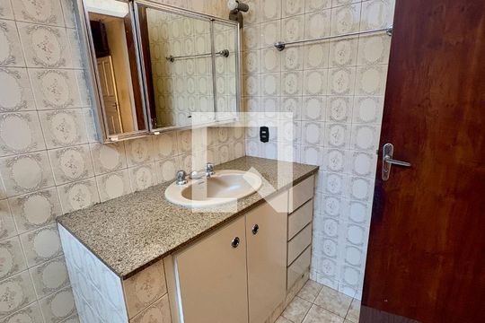 Banheiro da Suíte de casa à venda com 4 quartos, 350m² em Jardim Pacaembu, Jundiaí