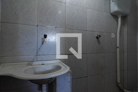 Banheiro da Suite de apartamento para alugar com 1 quarto, 30m² em Centro, Niterói