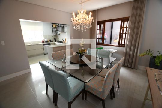 Sala de Jantar de casa à venda com 4 quartos, 400m² em Parque das Universidades, Campinas