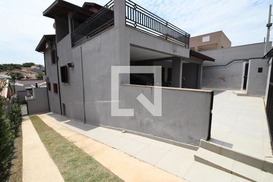 Garagem de casa à venda com 4 quartos, 400m² em Parque das Universidades, Campinas