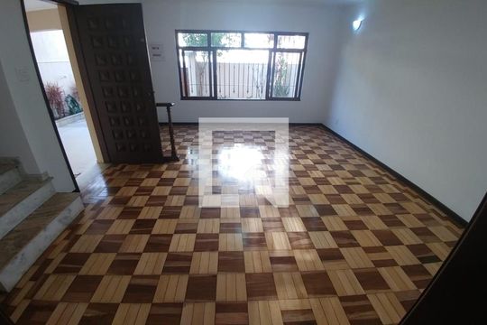 Casa à venda com 3 quartos, 180m² em Jabaquara, São Paulo