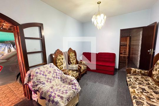Sala de casa à venda com 5 quartos, 326m² em Bairro da Glória, Contagem