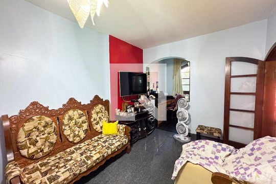 Sala de casa à venda com 5 quartos, 326m² em Bairro da Glória, Contagem