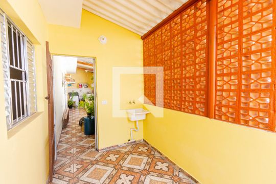 Corredor de casa para alugar com 1 quarto, 70m² em Vila Camilópolis, Santo André