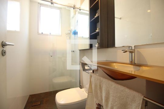 Banheiro Social de apartamento à venda com 2 quartos, 100m² em Graça, Belo Horizonte