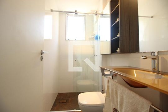 Banheiro Social de apartamento à venda com 2 quartos, 100m² em Graça, Belo Horizonte