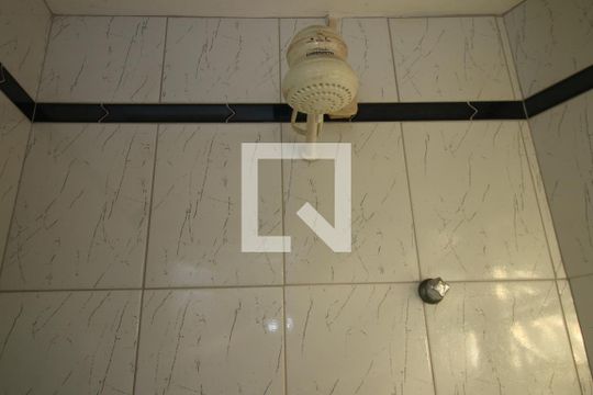 Banheiro de serviço de apartamento à venda com 3 quartos, 74m² em Vila da Penha, Rio de Janeiro