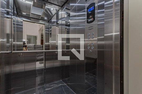 Elevador de apartamento à venda com 1 quarto, 29m² em Vila Moinho Velho, São Paulo