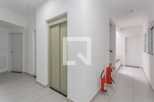 Hall social de apartamento à venda com 2 quartos, 35m² em Vila Moinho Velho, São Paulo