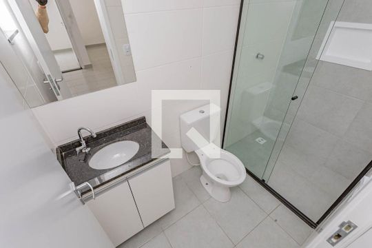 Banheiro de apartamento para alugar com 2 quartos, 34m² em Vila Moinho Velho, São Paulo