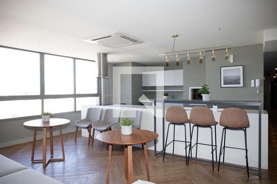Área Comum - Salão de Festas de kitnet/studio à venda com 1 quarto, 25m² em Farroupilha, Porto Alegre