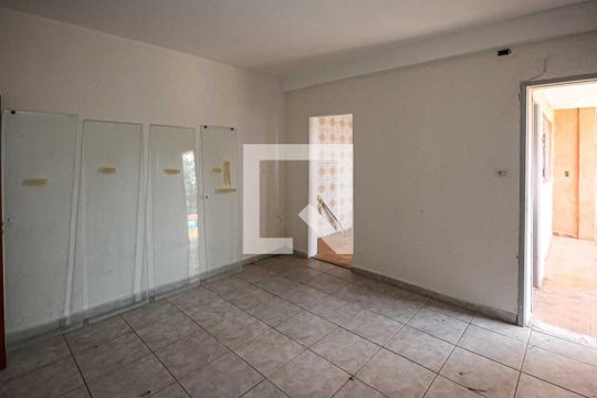 Casa para alugar com 1 quarto, 150m² em Vila California, São Paulo