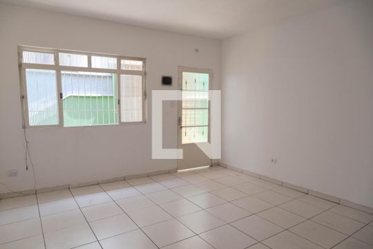 Casa à venda com 3 quartos, 150m² em Jardim Palmira, Guarulhos
