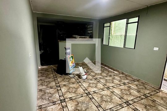Sala de casa à venda com 2 quartos, 150m² em Bela Vista, Osasco
