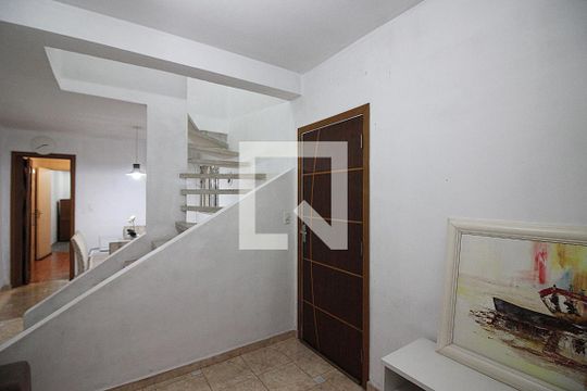 Sala de casa à venda com 2 quartos, 119m² em Conjunto Residencial Pombeva, São Bernardo do Campo