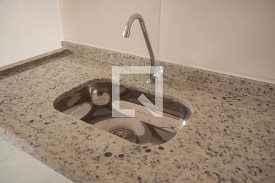Cozinha de apartamento para alugar com 1 quarto, 26m² em Vila da Saúde, São Paulo