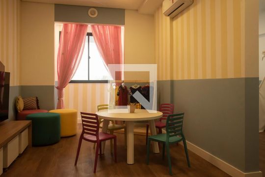 Área comum - Brinquedoteca de apartamento para alugar com 1 quarto, 26m² em Vila da Saúde, São Paulo