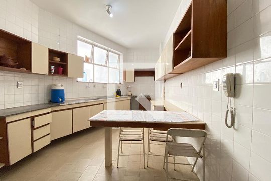 Cozinha de apartamento para alugar com 3 quartos, 196m² em Pituba, Salvador