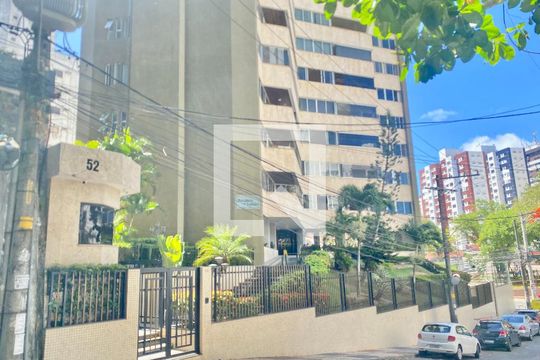 Fachada de apartamento para alugar com 3 quartos, 196m² em Pituba, Salvador
