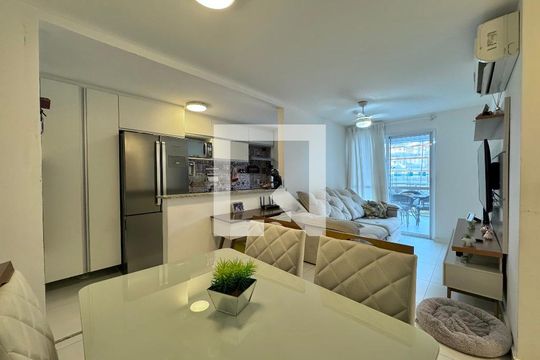Sala de apartamento à venda com 2 quartos, 83m² em Recreio dos Bandeirantes, Rio de Janeiro