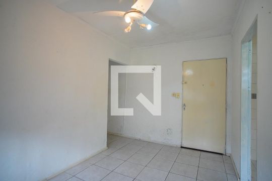 Sala de apartamento à venda com 2 quartos, 56m² em Jardim Sabará, Porto Alegre