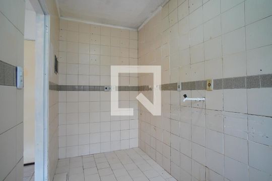 Cozinha de apartamento à venda com 2 quartos, 56m² em Jardim Sabará, Porto Alegre