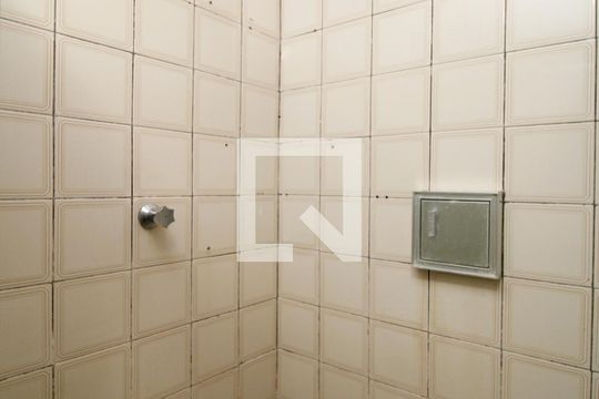 Banheiro de apartamento à venda com 2 quartos, 63m² em Jardim Leonor Mendes de Barros, São Paulo