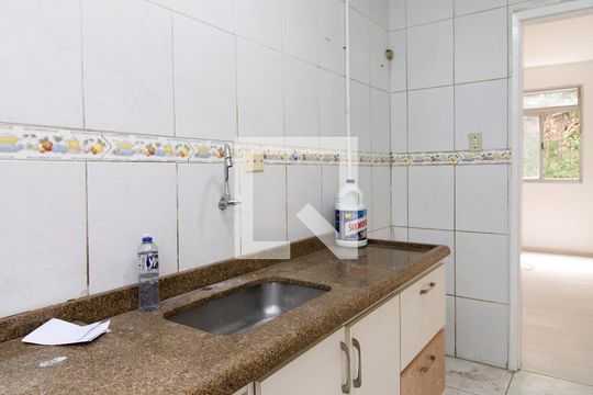 Cozinha de apartamento à venda com 2 quartos, 63m² em Jardim Leonor Mendes de Barros, São Paulo