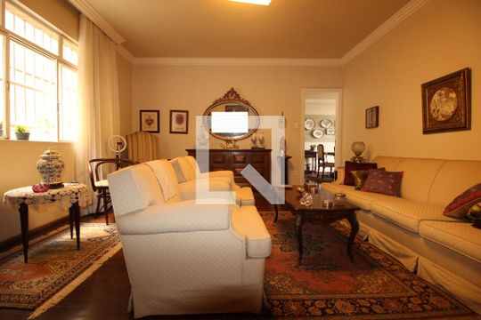 Apartamento para alugar com 4 quartos, 220m² em Anchieta, Belo Horizonte