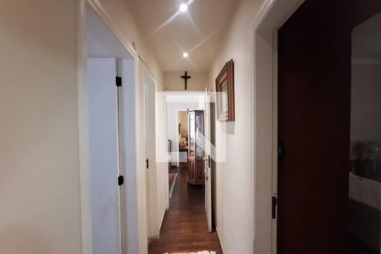Corredor  de apartamento para alugar com 4 quartos, 220m² em Anchieta, Belo Horizonte