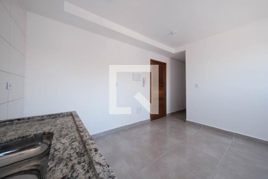 Sala de apartamento à venda com 2 quartos, 42m² em Vila Nhocuné, São Paulo