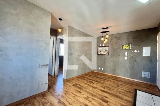 Sala/Cozinha de apartamento para alugar com 2 quartos, 40m² em Vila Mira, São Paulo