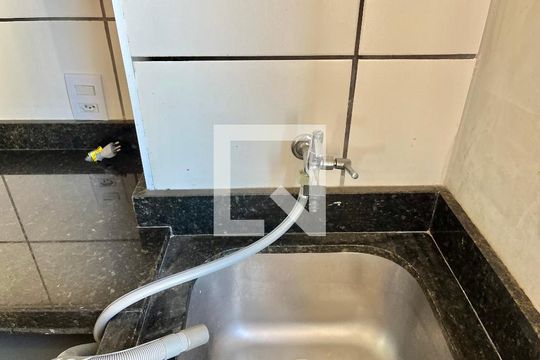 Área de Serviço de apartamento para alugar com 2 quartos, 40m² em Vila Mira, São Paulo