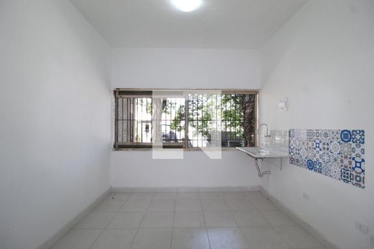 Cozinha de kitnet/studio para alugar com 1 quarto, 20m² em Jardim Novo Mundo, São Paulo