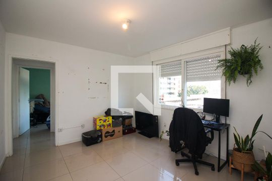 Sala de apartamento à venda com 3 quartos, 65m² em Santana, Porto Alegre