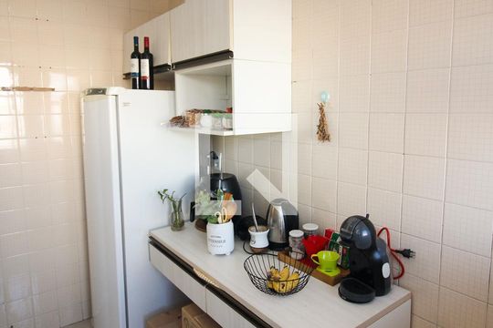 Cozinha de apartamento à venda com 3 quartos, 65m² em Santana, Porto Alegre