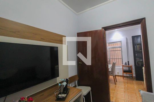 Quarto 5 de casa à venda com 6 quartos, 290m² em Jardim Sapopemba, São Paulo