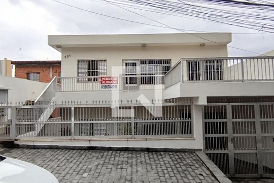 Fachada de casa à venda com 6 quartos, 290m² em Jardim Sapopemba, São Paulo