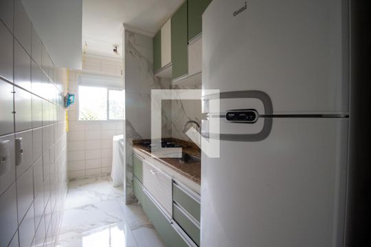 Cozinha de apartamento para alugar com 3 quartos, 66m² em Parque Santa Laura, Ferraz de Vasconcelos