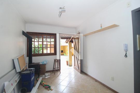 Sala de casa à venda com 3 quartos, 95m² em Partenon, Porto Alegre