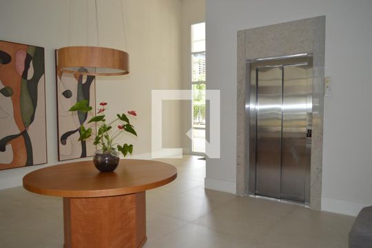 Área comum de apartamento para alugar com 3 quartos, 205m² em Vila Mariana, São Paulo