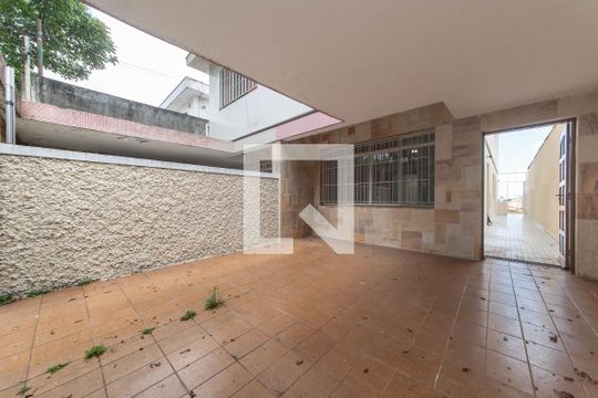 Garagem de casa para alugar com 3 quartos, 127m² em Parque Jabaquara, São Paulo
