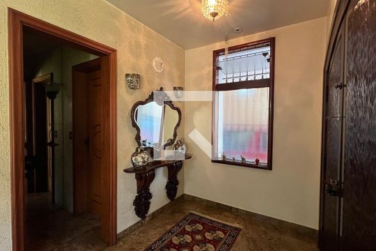 Sala de casa à venda com 4 quartos, 485m² em Alto de Pinheiros, São Paulo