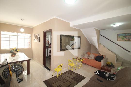 Sala de casa à venda com 3 quartos, 186m² em Parque Peruche, São Paulo