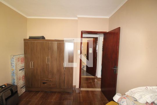Quarto 1 de casa à venda com 3 quartos, 186m² em Parque Peruche, São Paulo