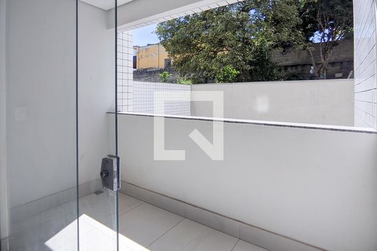 Varanda de apartamento à venda com 3 quartos, 78m² em Sagrada Família, Belo Horizonte