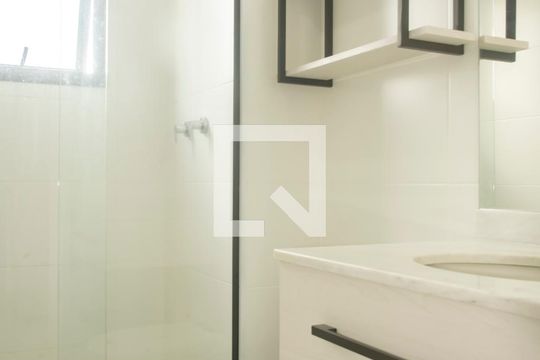Banheiro de kitnet/studio à venda com 1 quarto, 26m² em Mirandópolis, São Paulo
